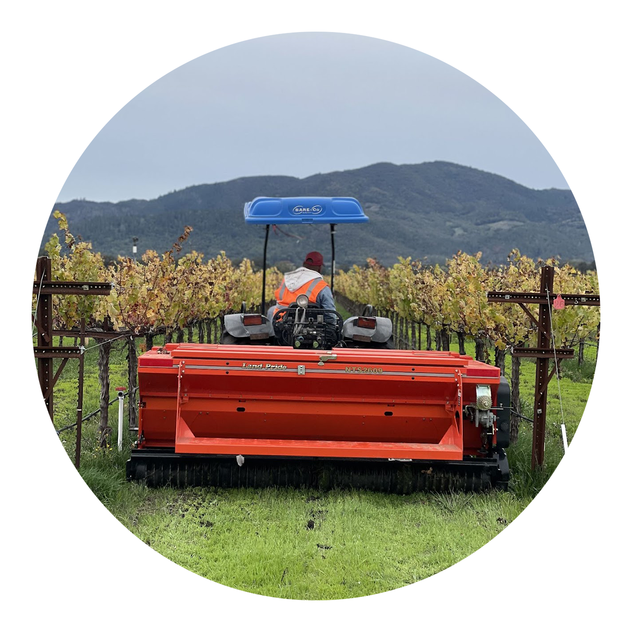 day-tractor-circle